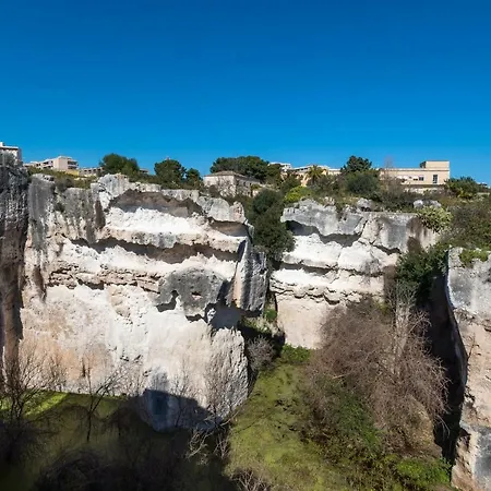 La Latomia Nei Pressi Del Teatro Greco Holiday home